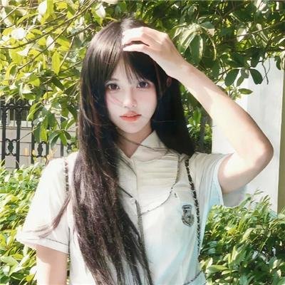 水中的女人